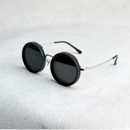 Black Lens - Sunglasses